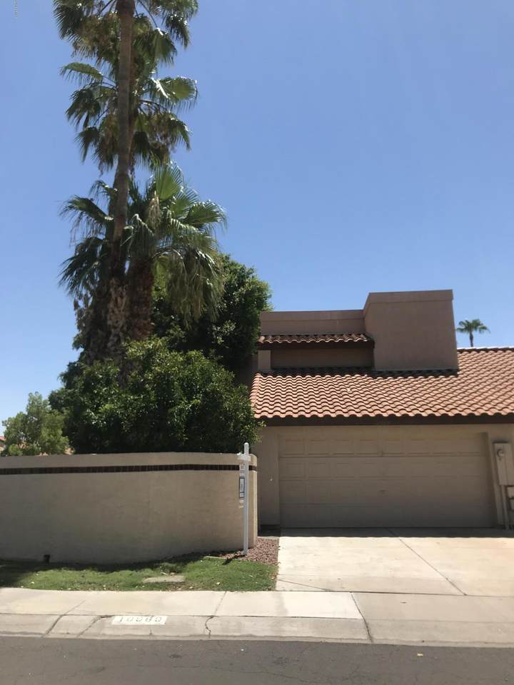 10989 Yucca Street - Photo 1