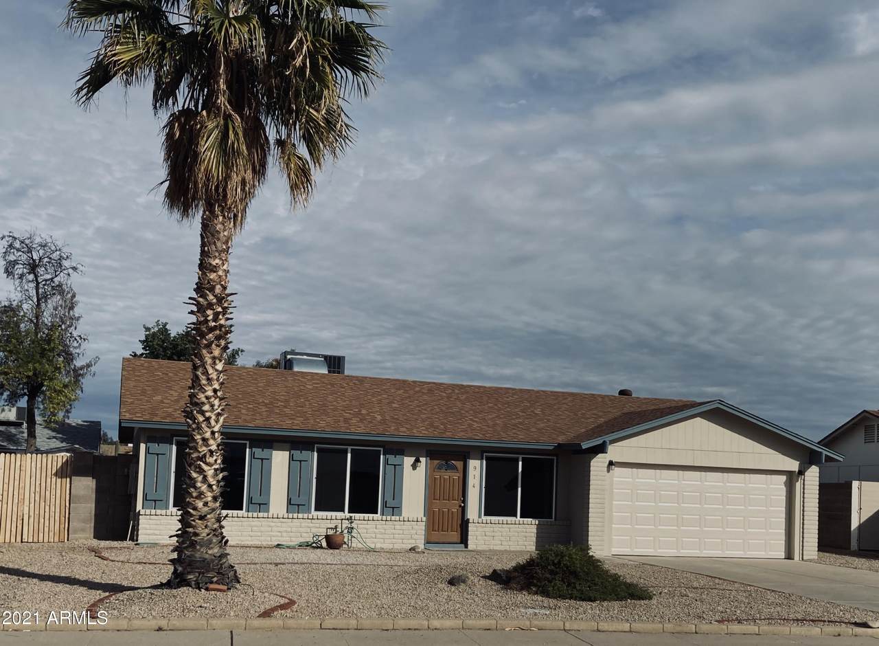 914 Hononegh Drive - Photo 1