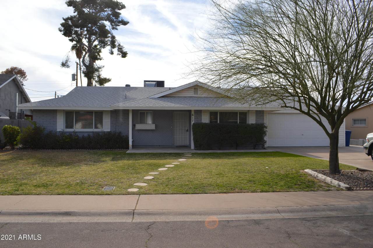 617 Hancock Avenue - Photo 1