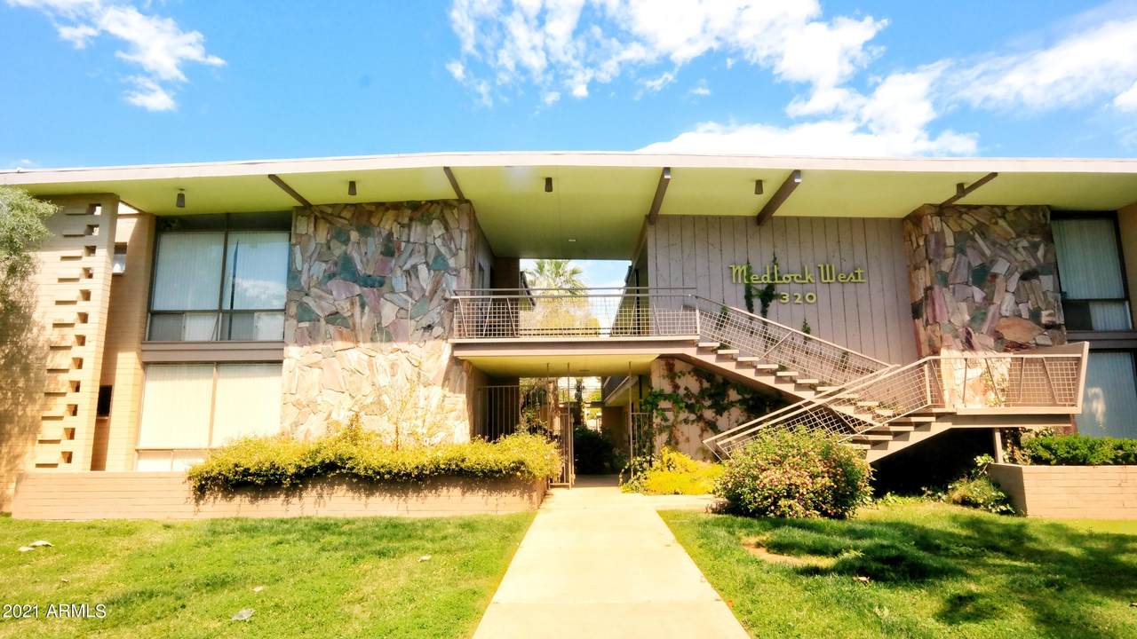 320 Medlock Drive - Photo 1