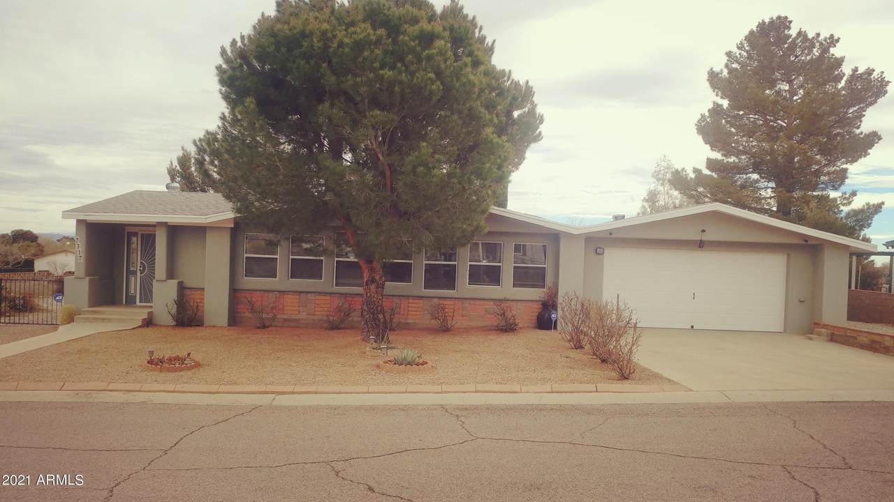7317 Lariat Road - Photo 1