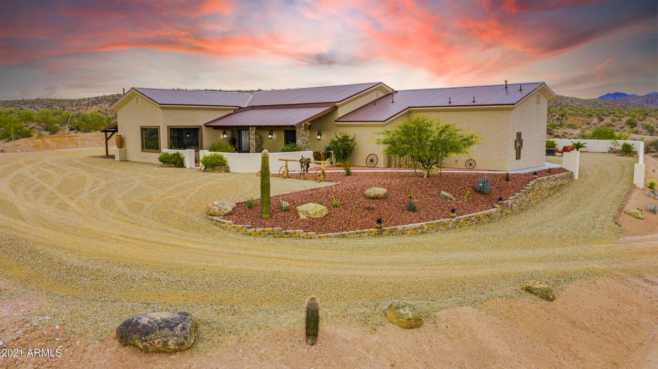 1555 Caballos Trail - Photo 1