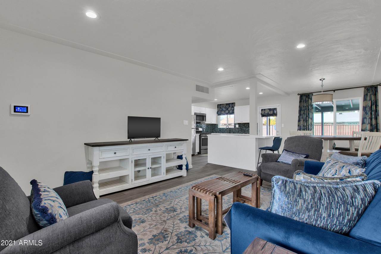 2102 Cactus Wren Drive - Photo 1