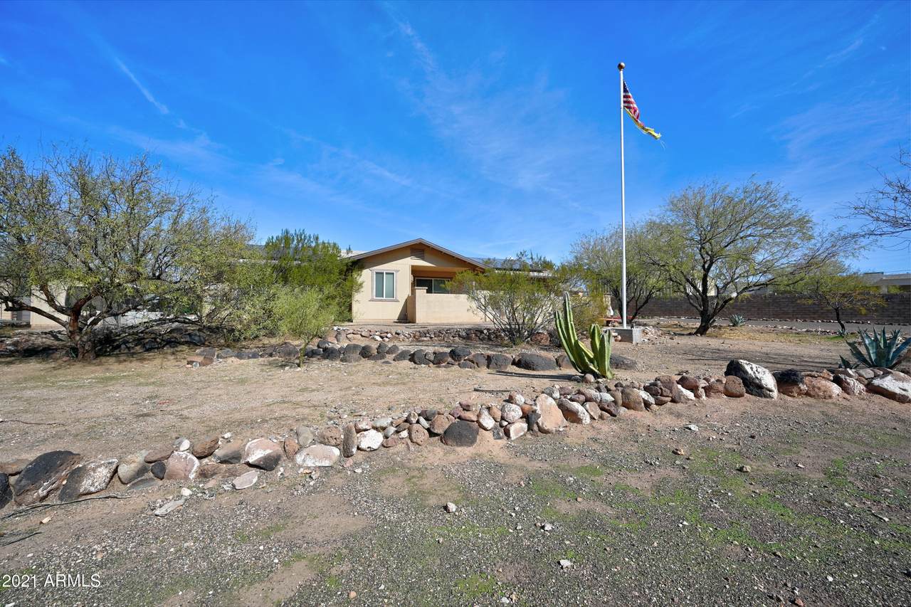 924 Circle Mountain Road - Photo 1
