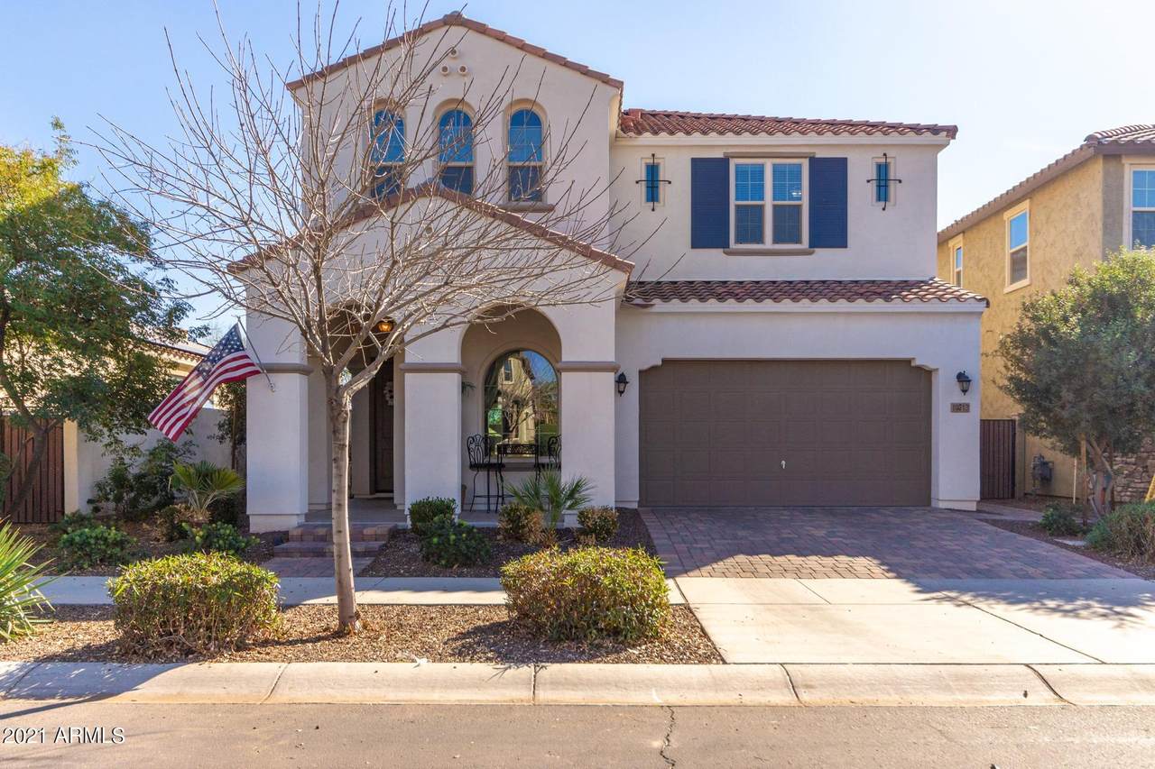 10713 Hawk Avenue - Photo 1