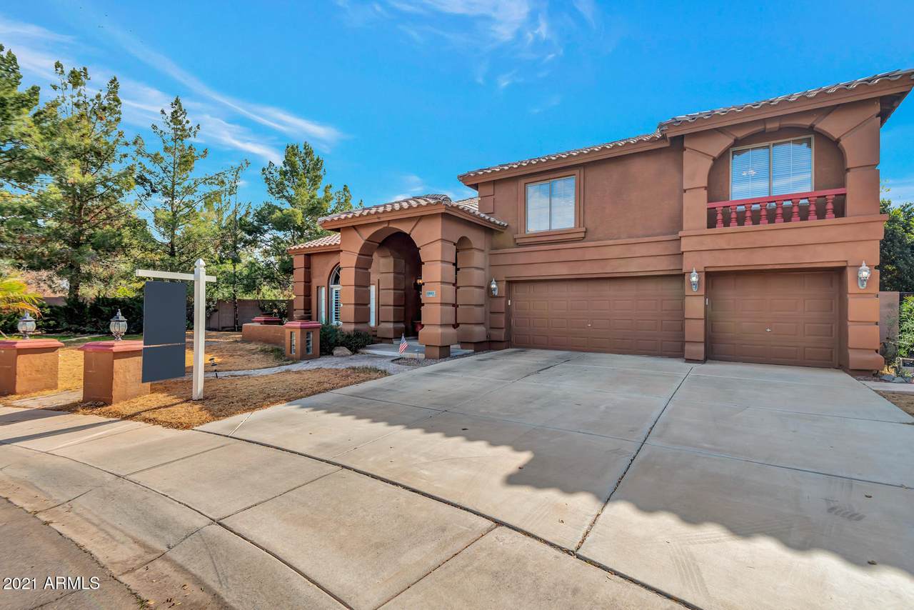 1469 Canyon Way - Photo 1