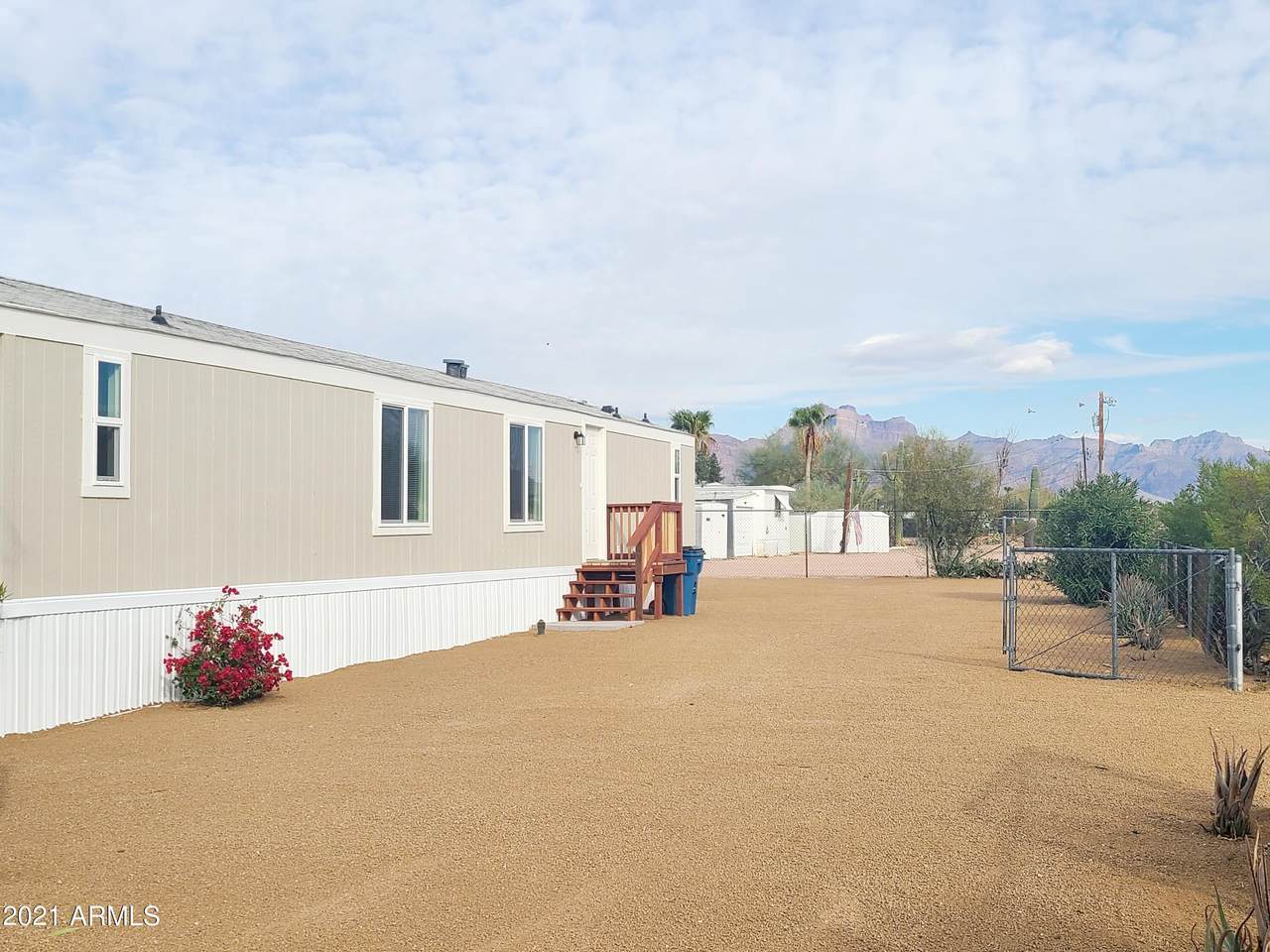 1005 Ironwood Drive - Photo 1