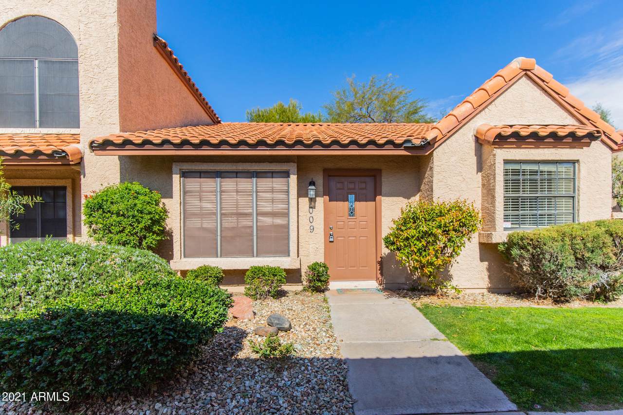 4901 Kelton Lane - Photo 1
