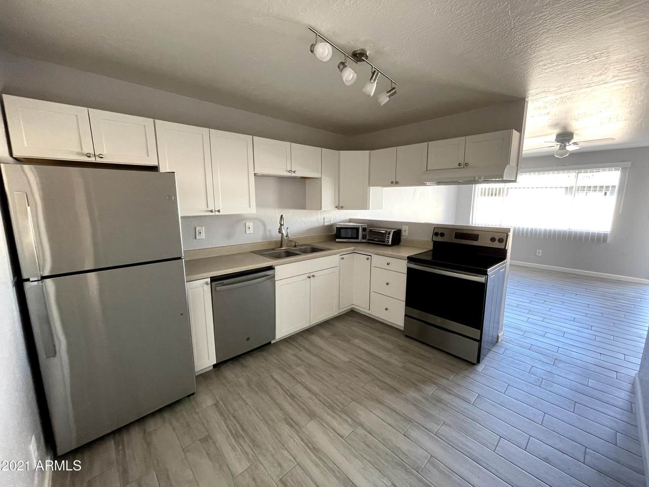 1125 Oleander Street - Photo 1