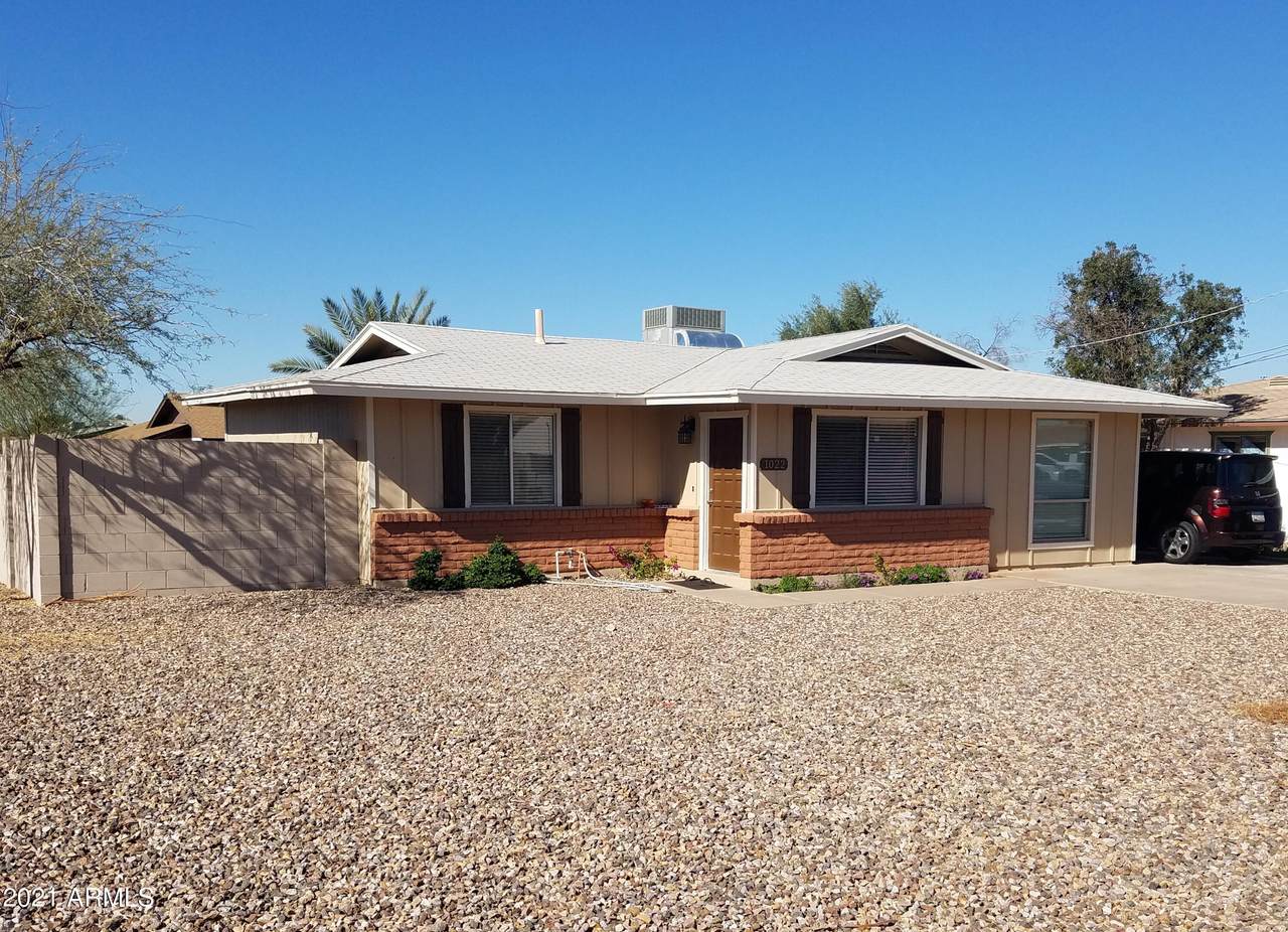 1022 George Drive - Photo 1