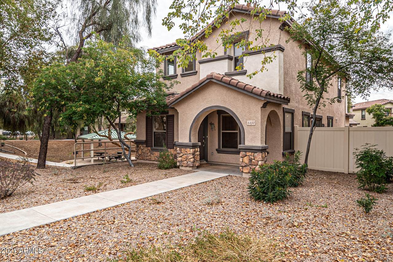 1333 Sunview - Photo 1