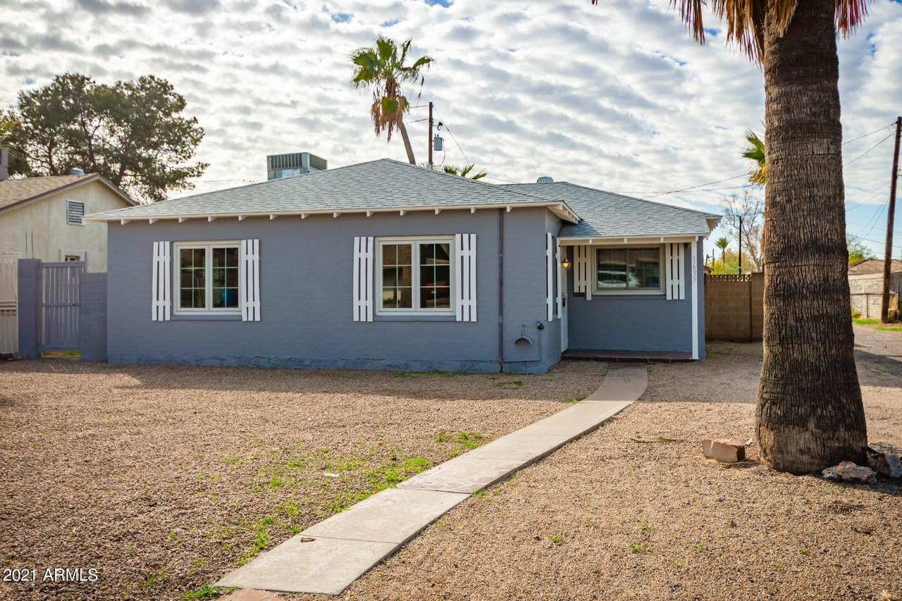 1637 Granada Road - Photo 1