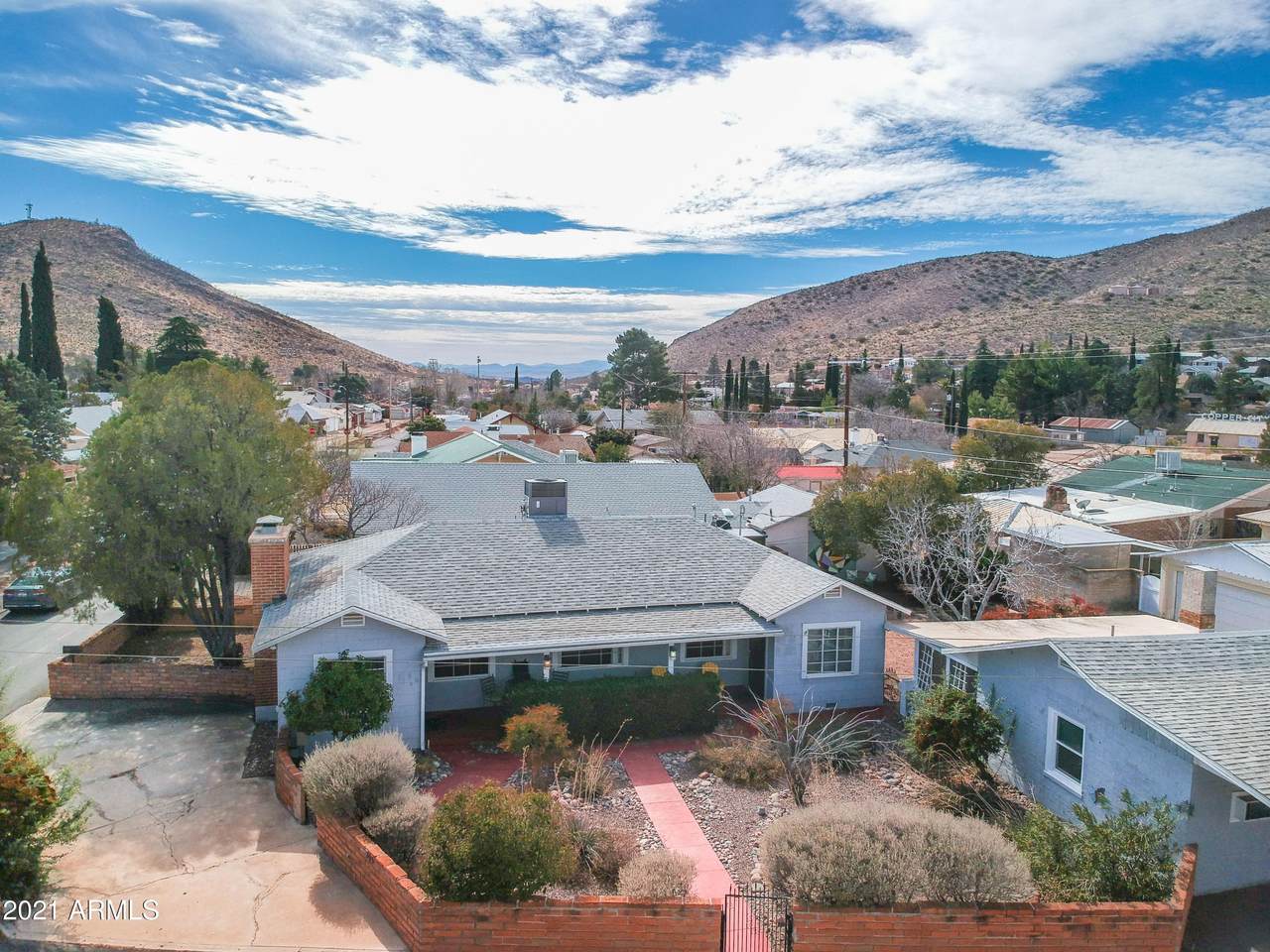 313 Hovland Street - Photo 1
