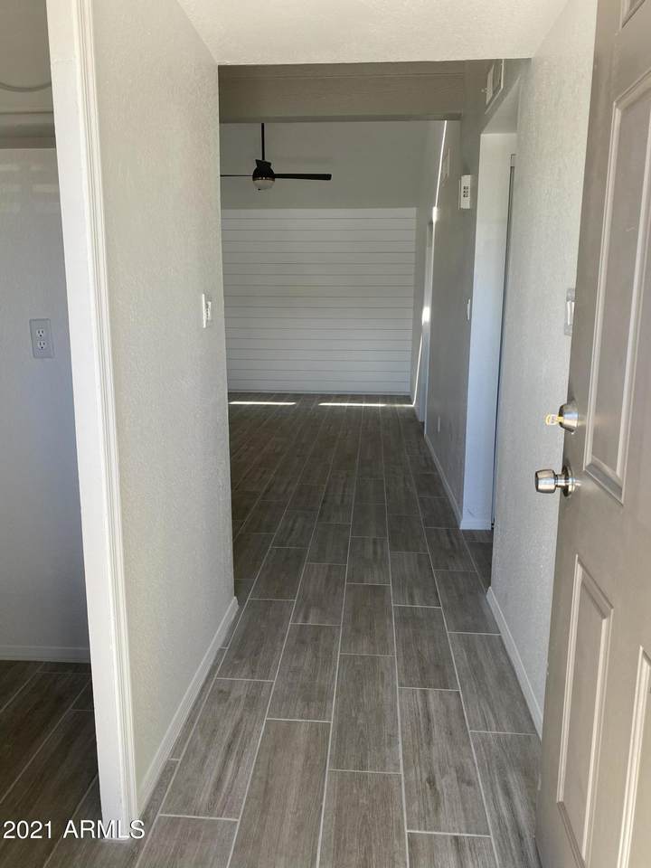 413 Linda Lane - Photo 1