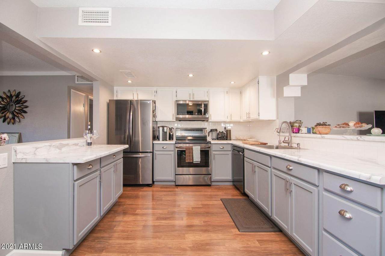 19210 15TH Avenue - Photo 1