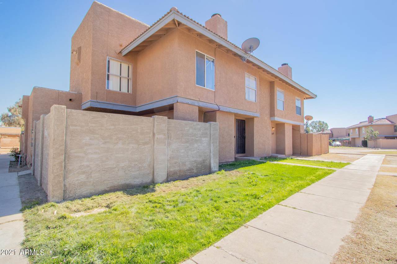 6935 Devonshire Avenue - Photo 1