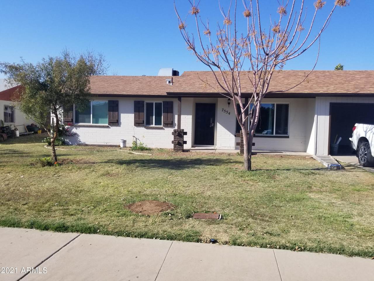 7554 Glenrosa Avenue - Photo 1