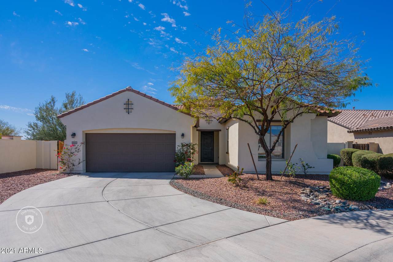 13750 176TH Avenue - Photo 1