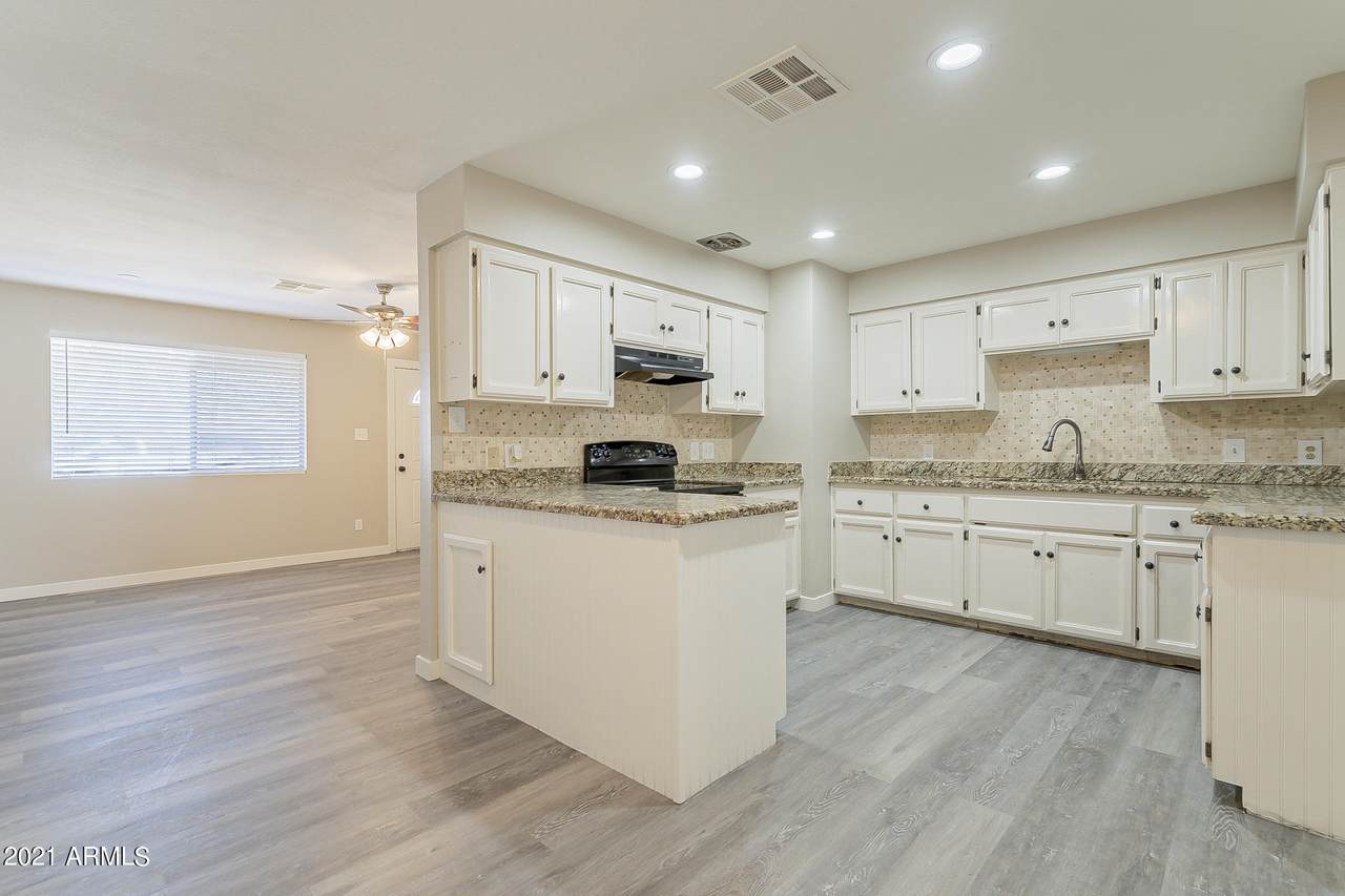1147 10TH Avenue - Photo 1
