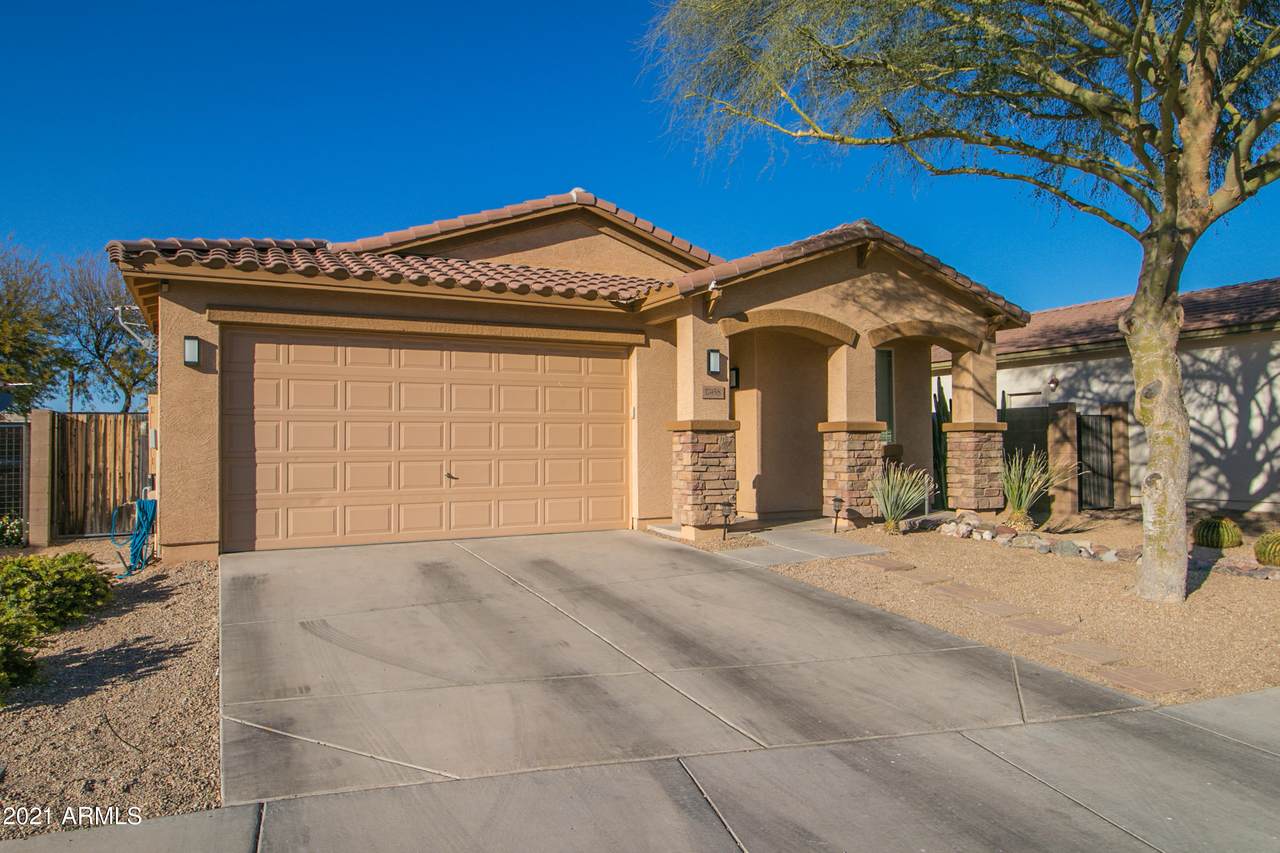 17458 Woodlands Avenue - Photo 1