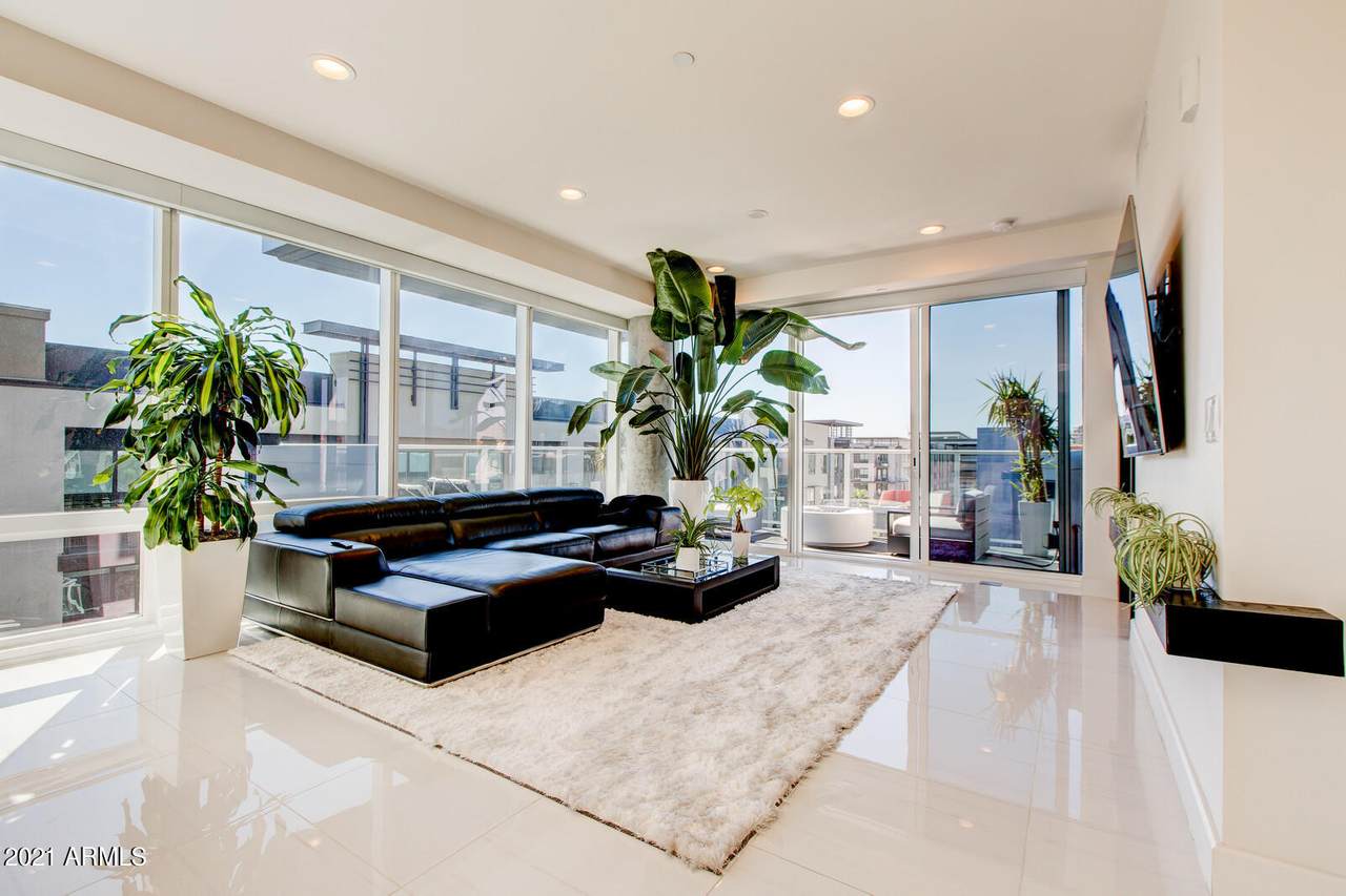 4422 75th Street - Photo 1