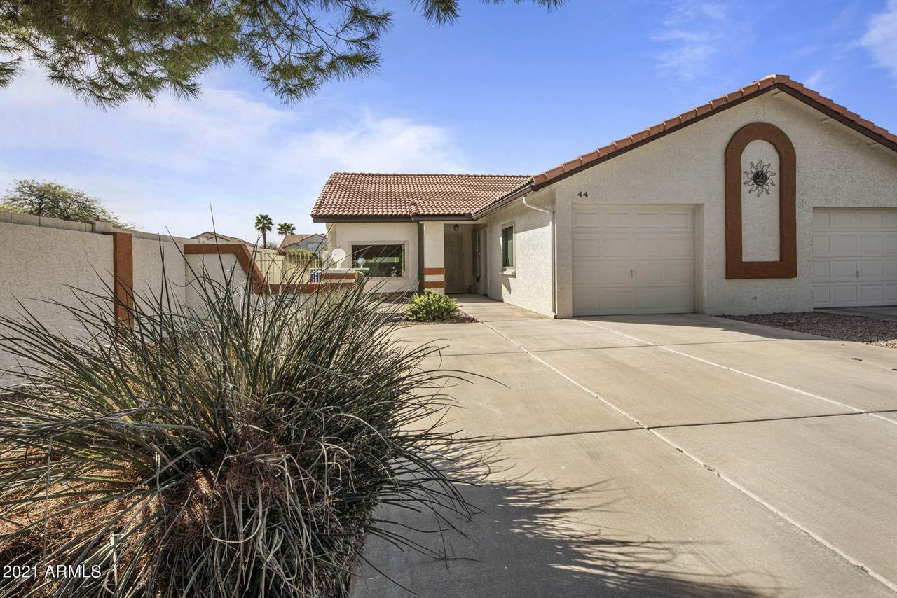 542 Higley Road - Photo 1