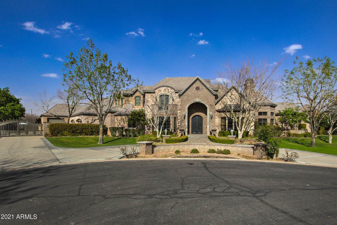 2866 Robin Court - Photo 1