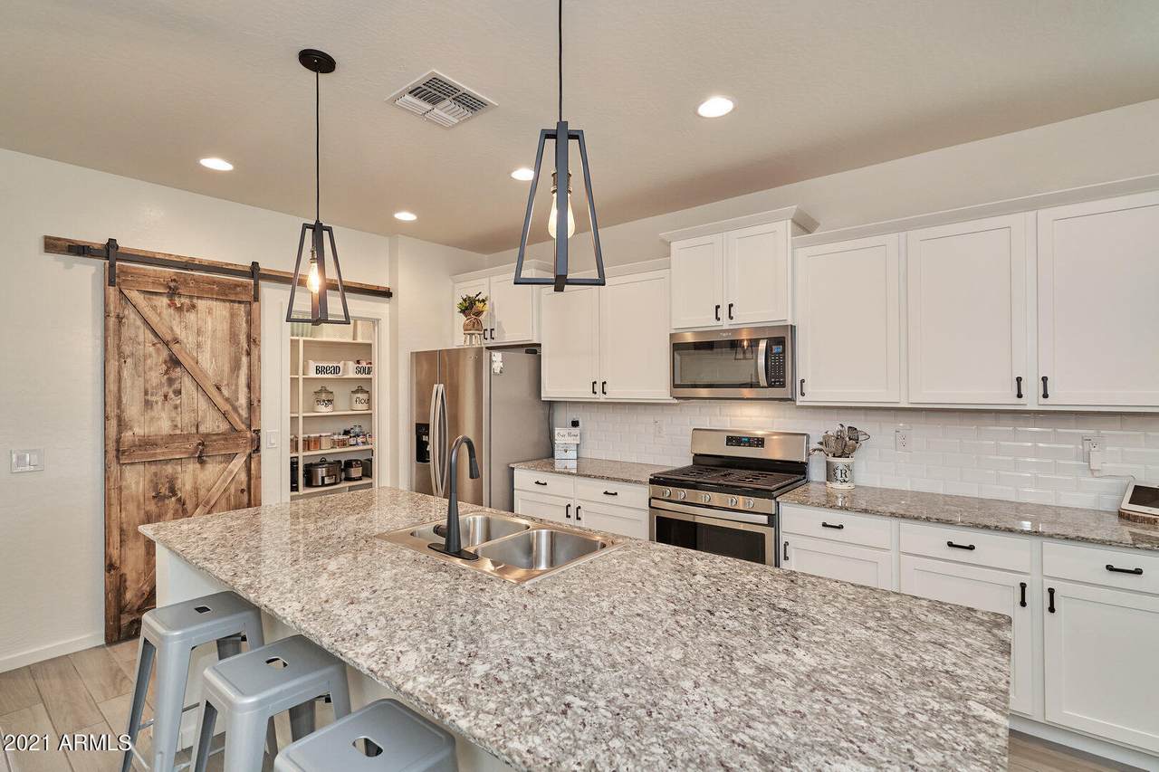 448 Nikita Drive - Photo 1