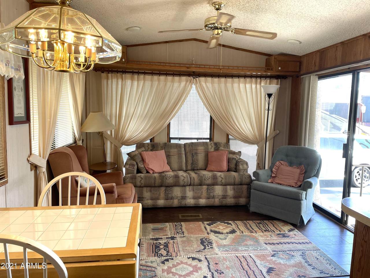1109 Shawnee Drive - Photo 1