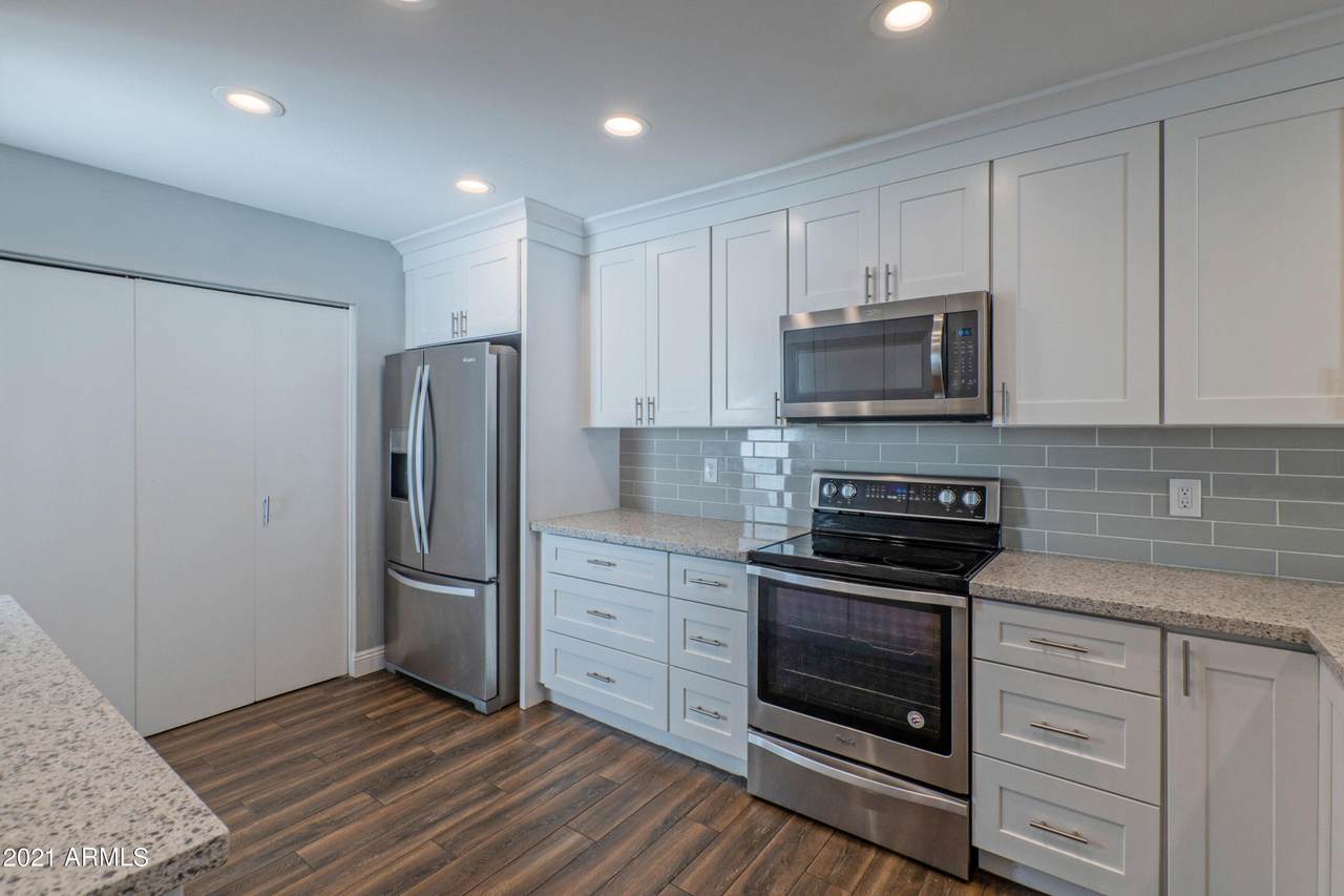 2575 Miller Road - Photo 1