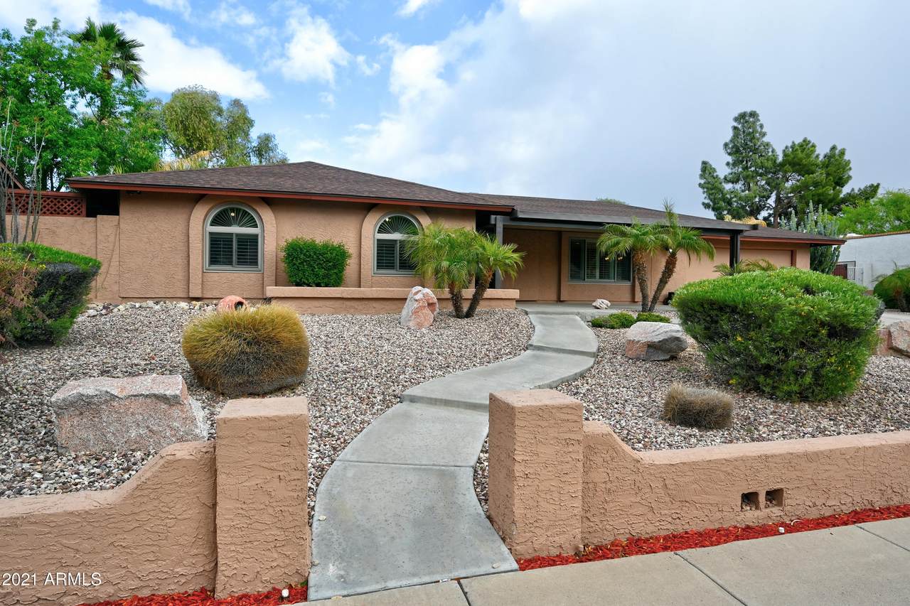 1740 Laurie Lane - Photo 1