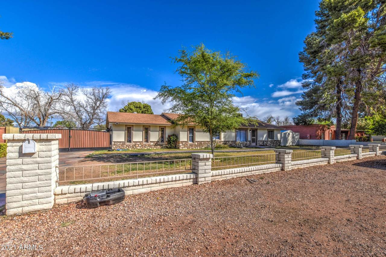 9002 Lawrence Lane - Photo 1
