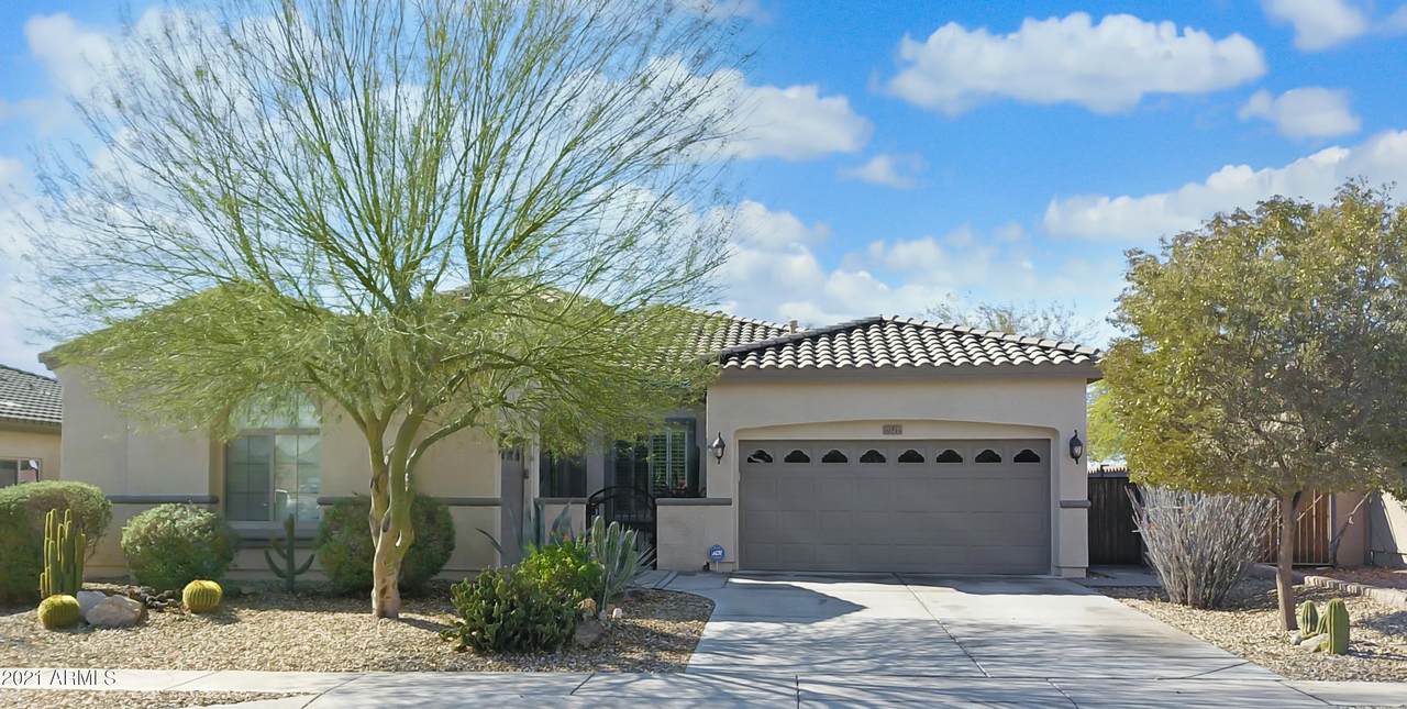19215 Pasadena Avenue - Photo 1