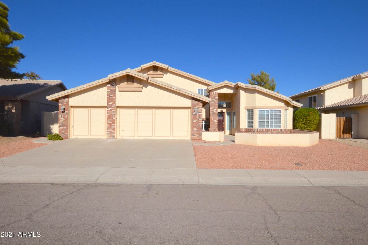 2718 Bighorn Avenue - Photo 1