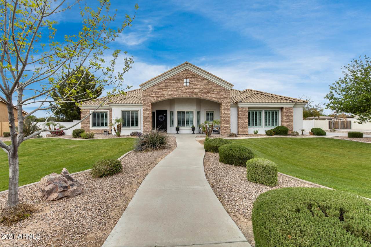 19676 Country Meadows Drive - Photo 1