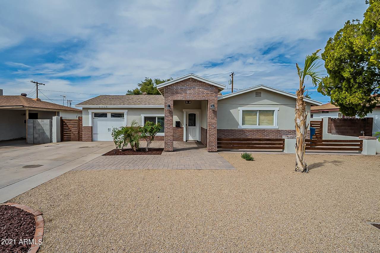 2318 37TH Way - Photo 1