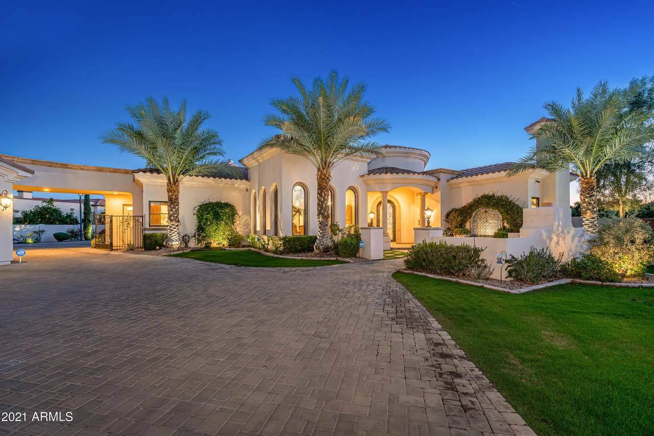 4439 Turnberry Court - Photo 1