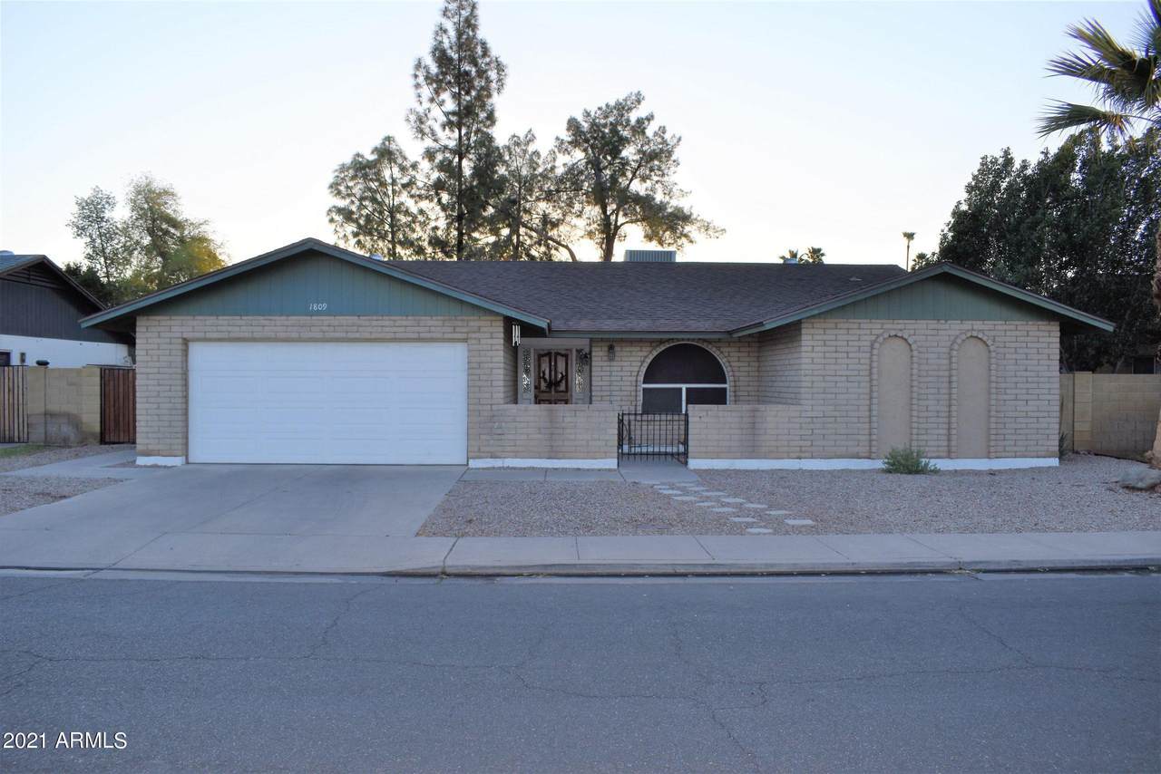 1809 Beverly Street - Photo 1