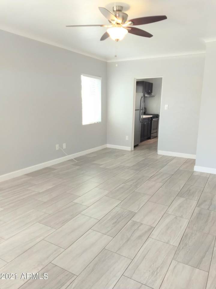 114 Mariposa Street - Photo 1