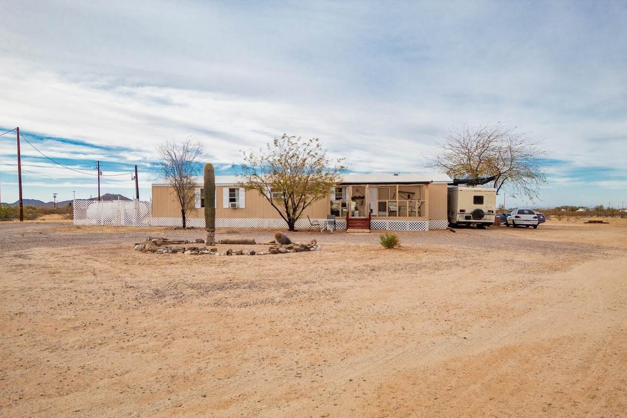 54084 Badger Road - Photo 1