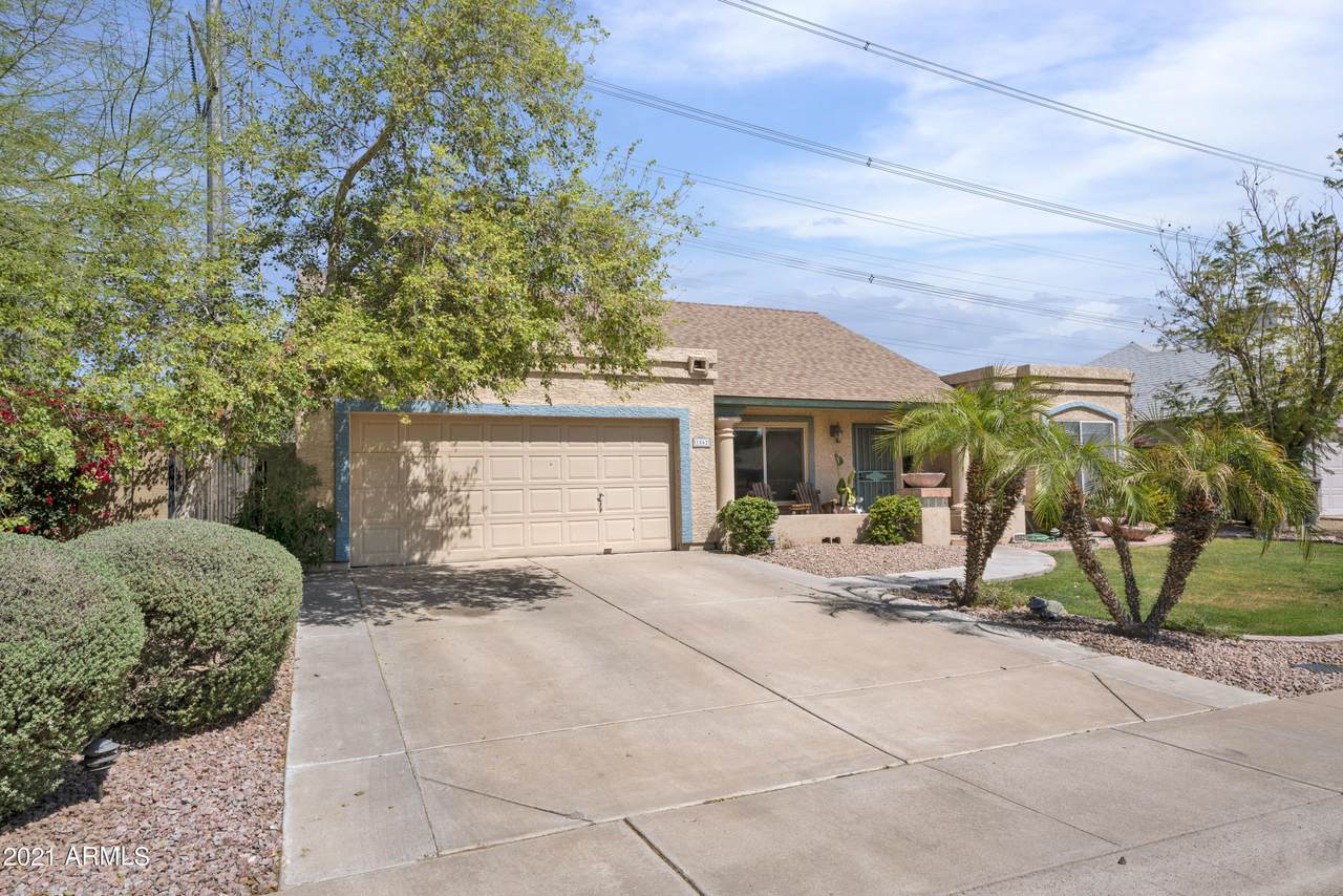 1562 Divot Drive - Photo 1
