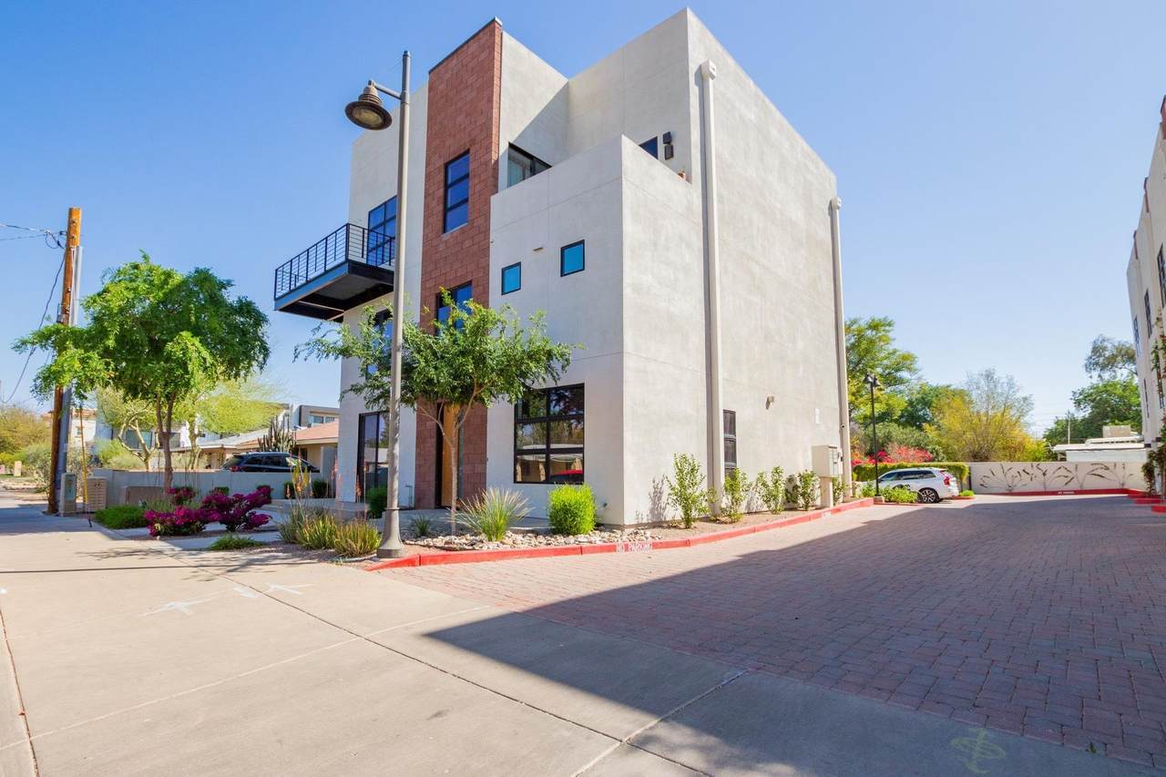 435 Roosevelt Street - Photo 1