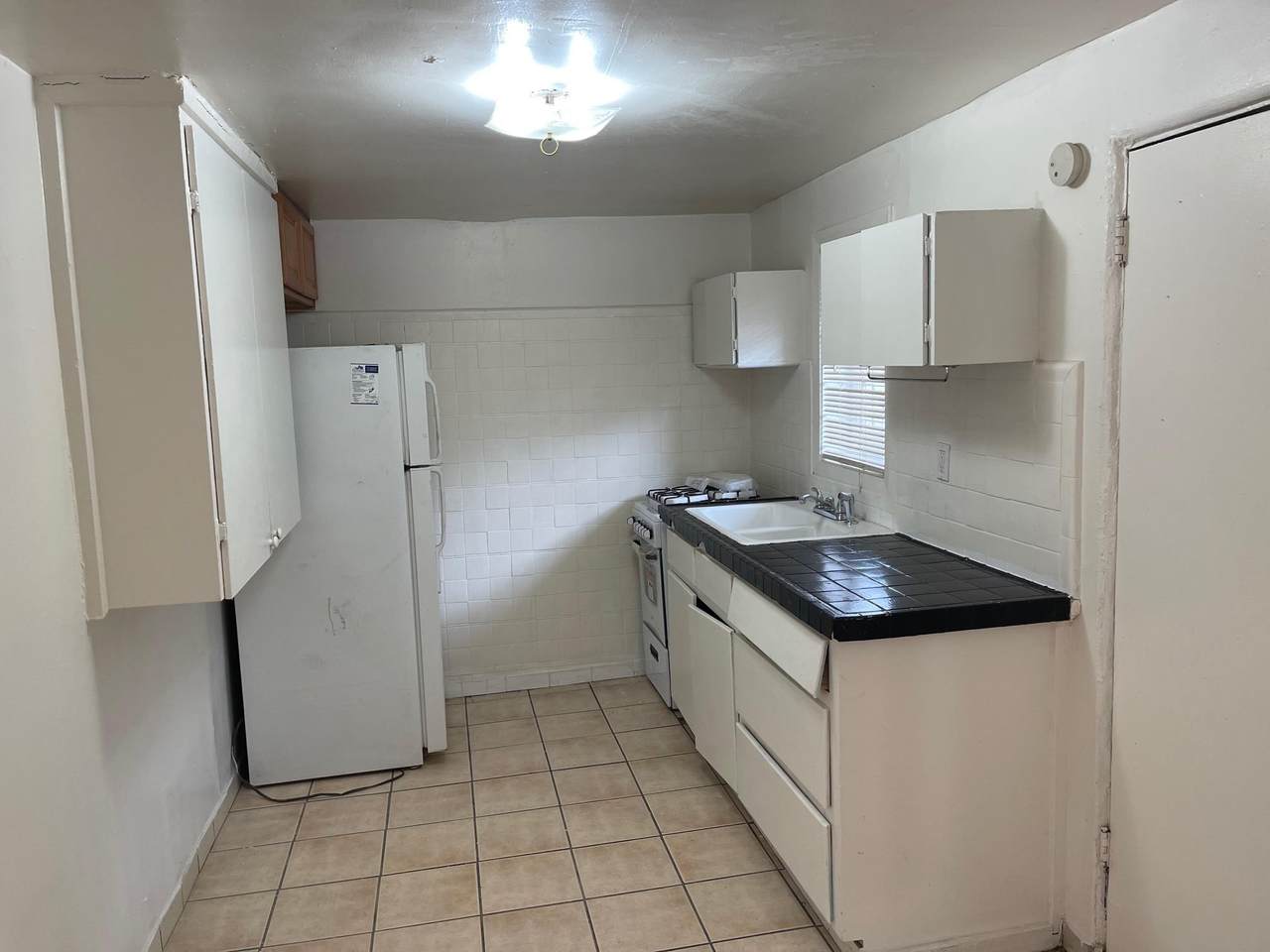 1125 Devonshire Avenue - Photo 1