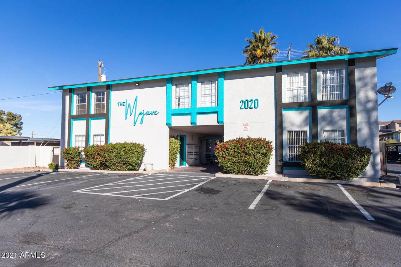 2020 Orangewood Avenue - Photo 1