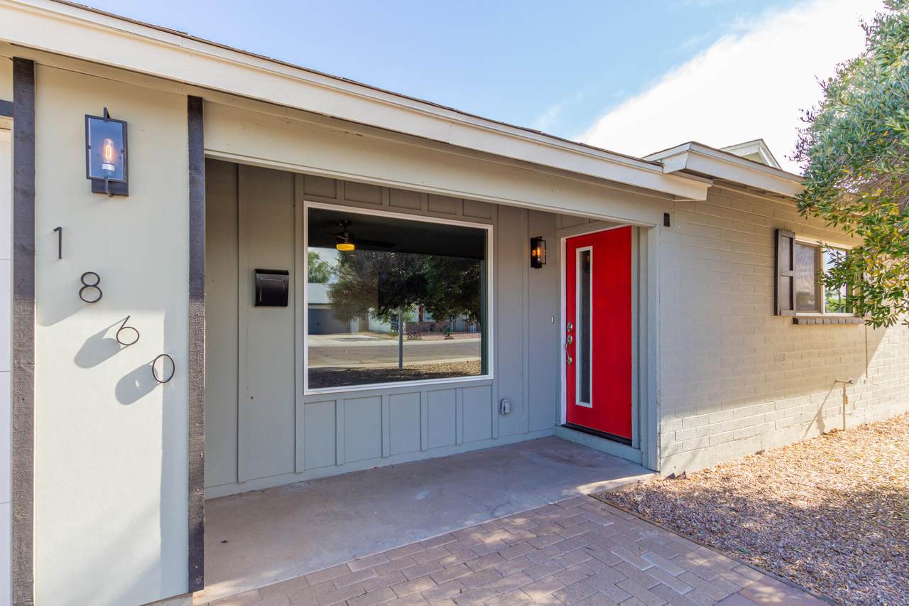 1860 Julie Drive - Photo 1