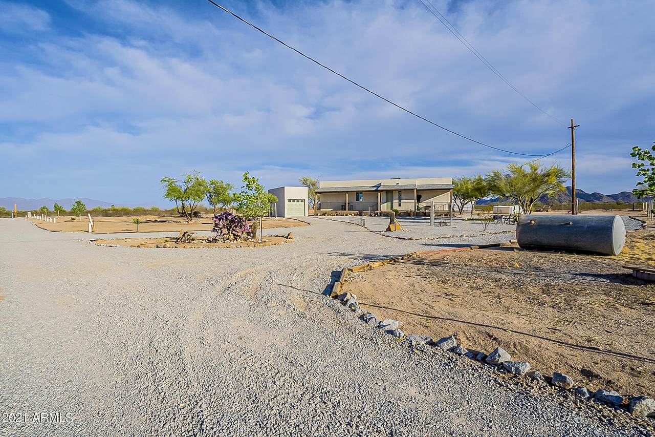 24436 191st Avenue - Photo 1