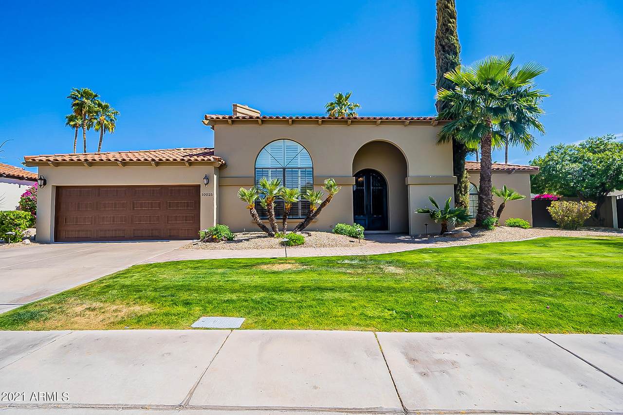 10025 Windrose Drive - Photo 1