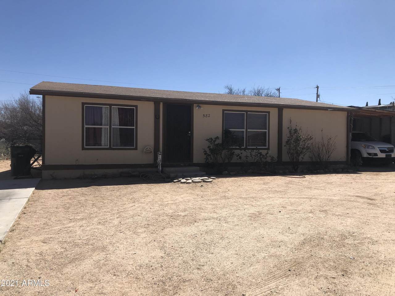 582 7TH Street - Photo 1