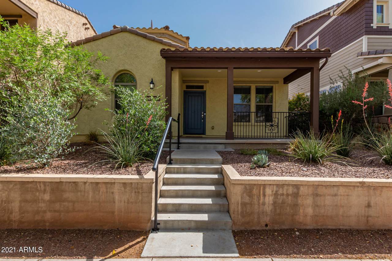 21099 Glen Street - Photo 1