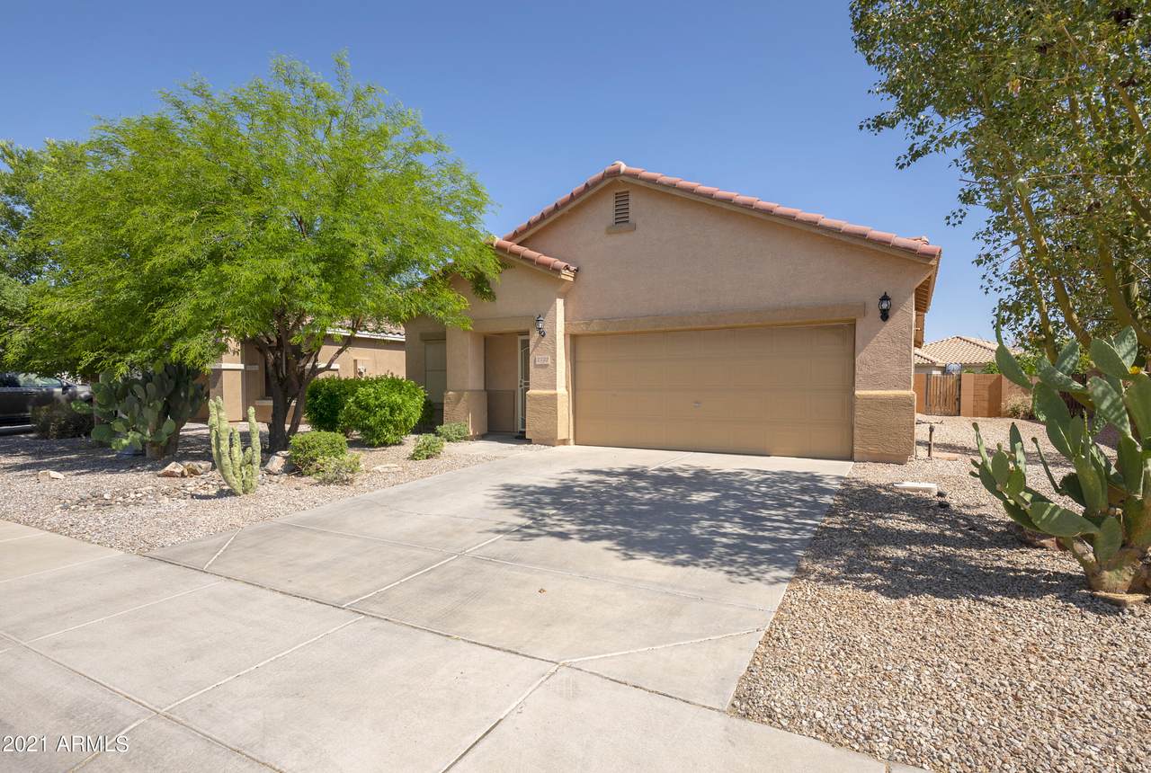 2732 Silver Creek Lane - Photo 1